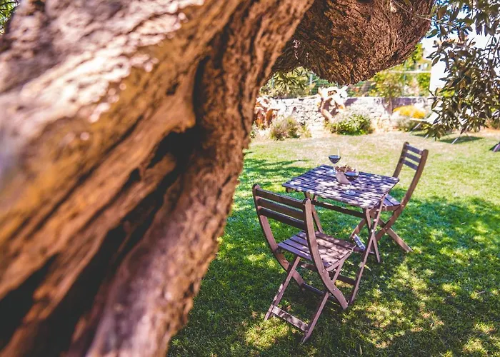 Πανσιόν Trulli-eu 3*